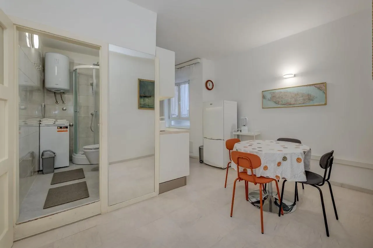 Apartment Mirta 斯普利特
